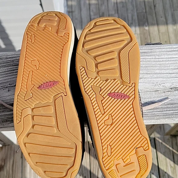 MBT "BARBARA" BROWN SUEDE LEATHER WALKING SHOES, SZ 7.5 - Picture 8 of 9